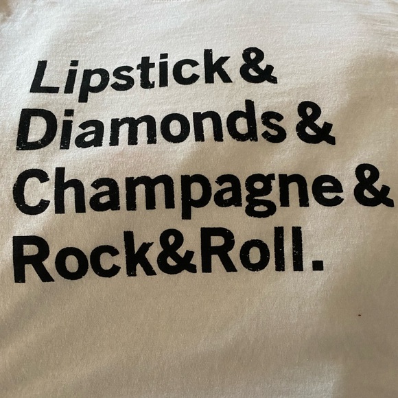 Torrid x Betsey Johnson tee - Picture 1 of 2